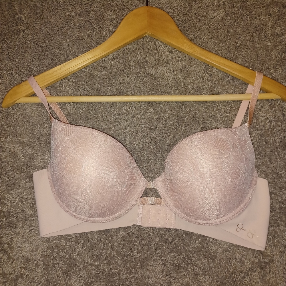 Jessica Simpson Bra Size 36C NWOT Pale Pink Lace